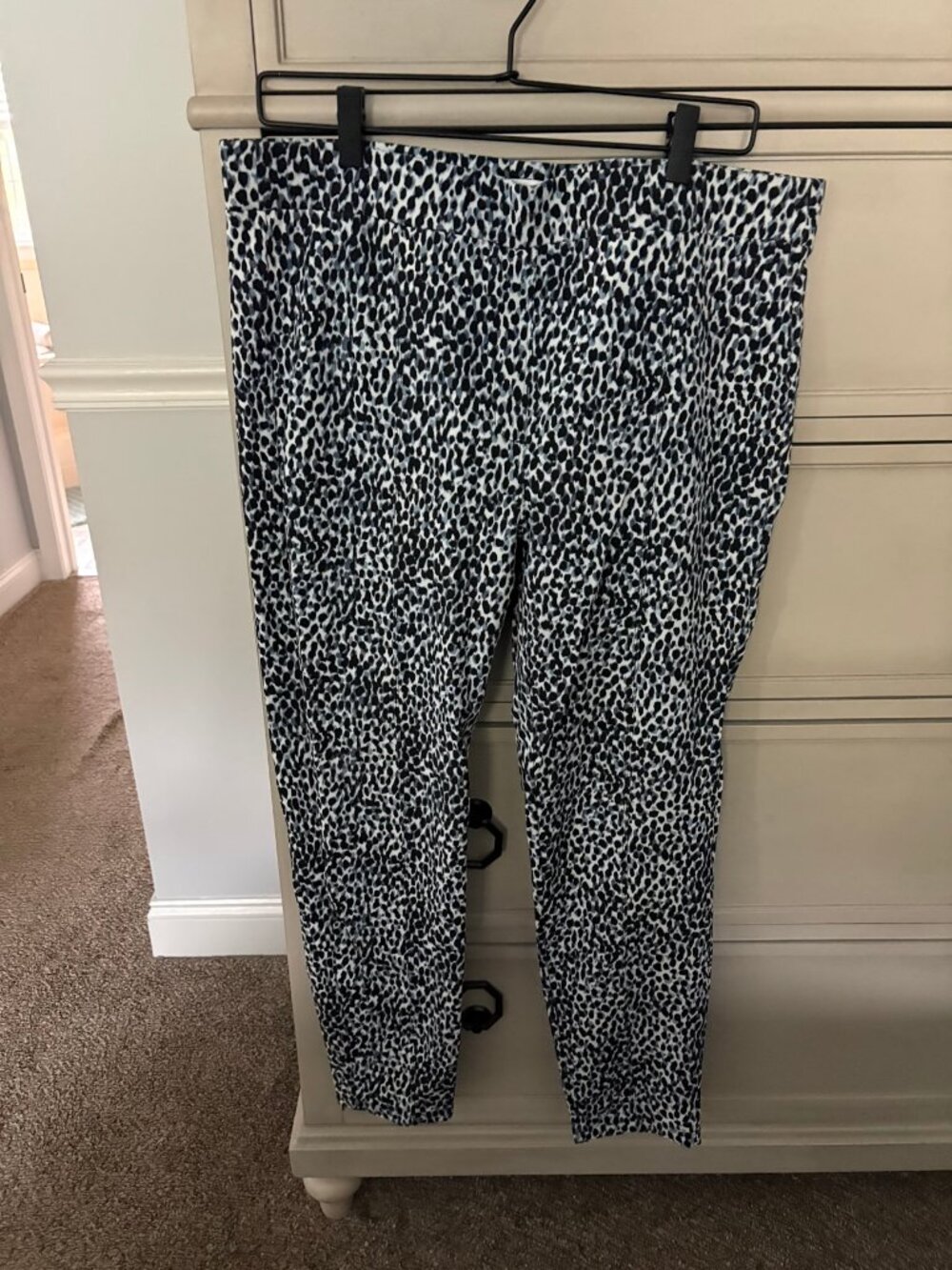 Women's Blue Black White Spotted Print Leggings - Size XL - Like New